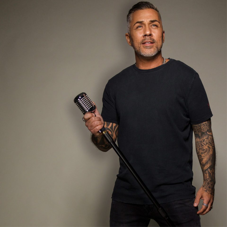 Mike-leon-grosch-2048x2048 Mike-leon-grosch-2048x2048